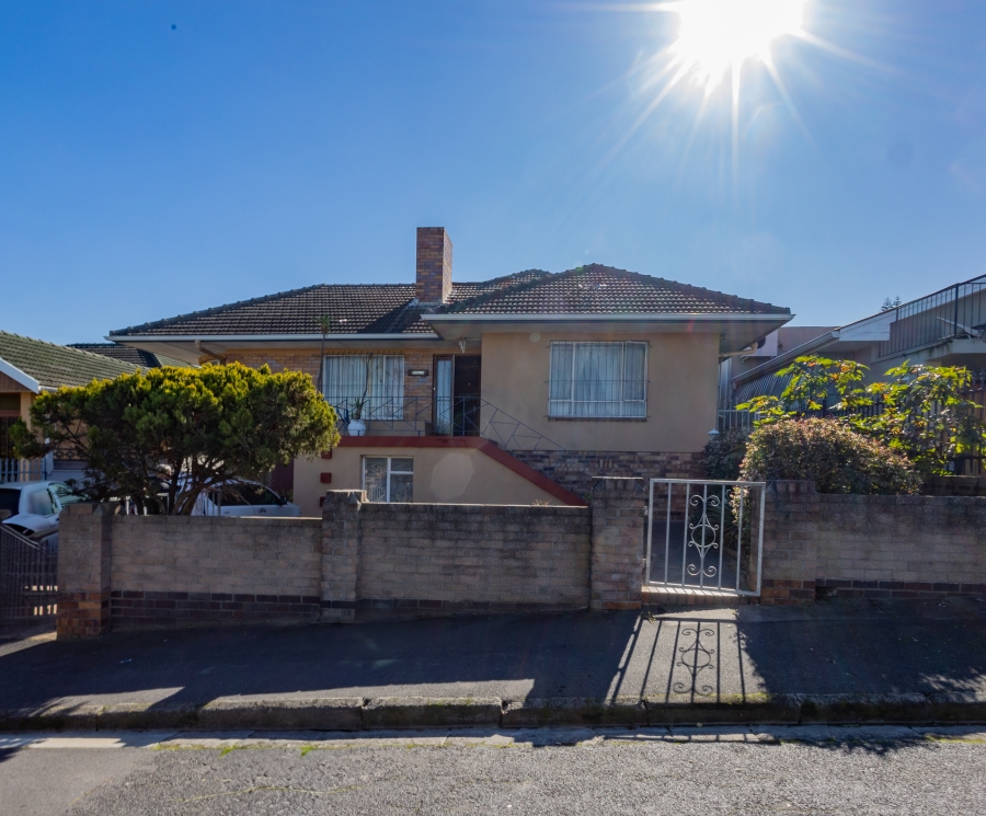 4 Bedroom Property for Sale in Avondale Western Cape